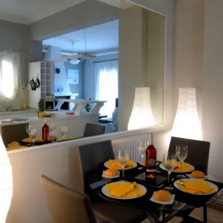 Apartment Kontokali アパート